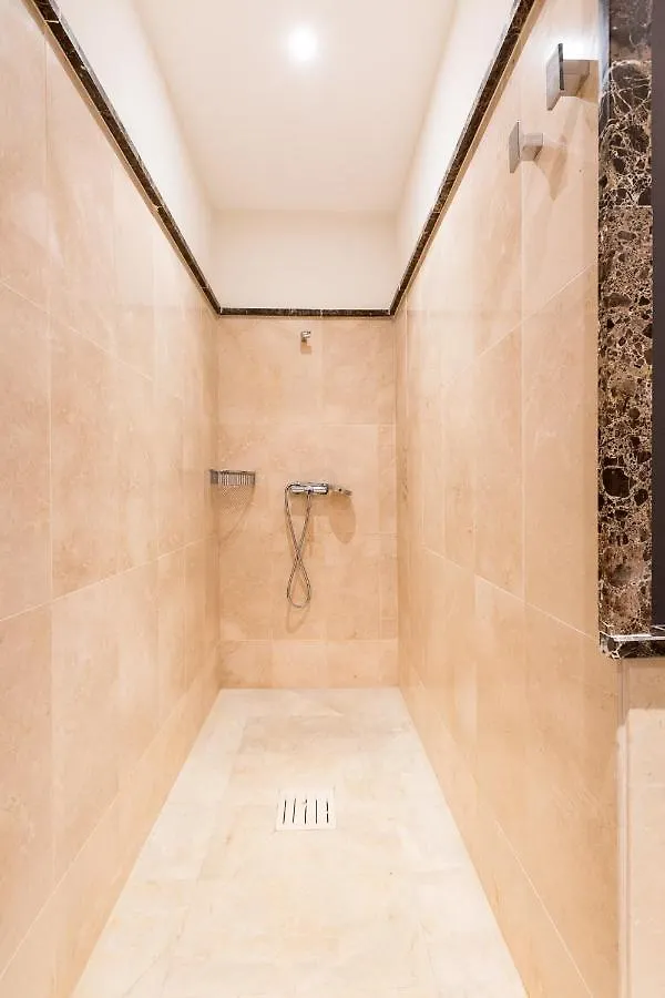 Luxury 4Br Villa - Benahavis Hills & Country Club