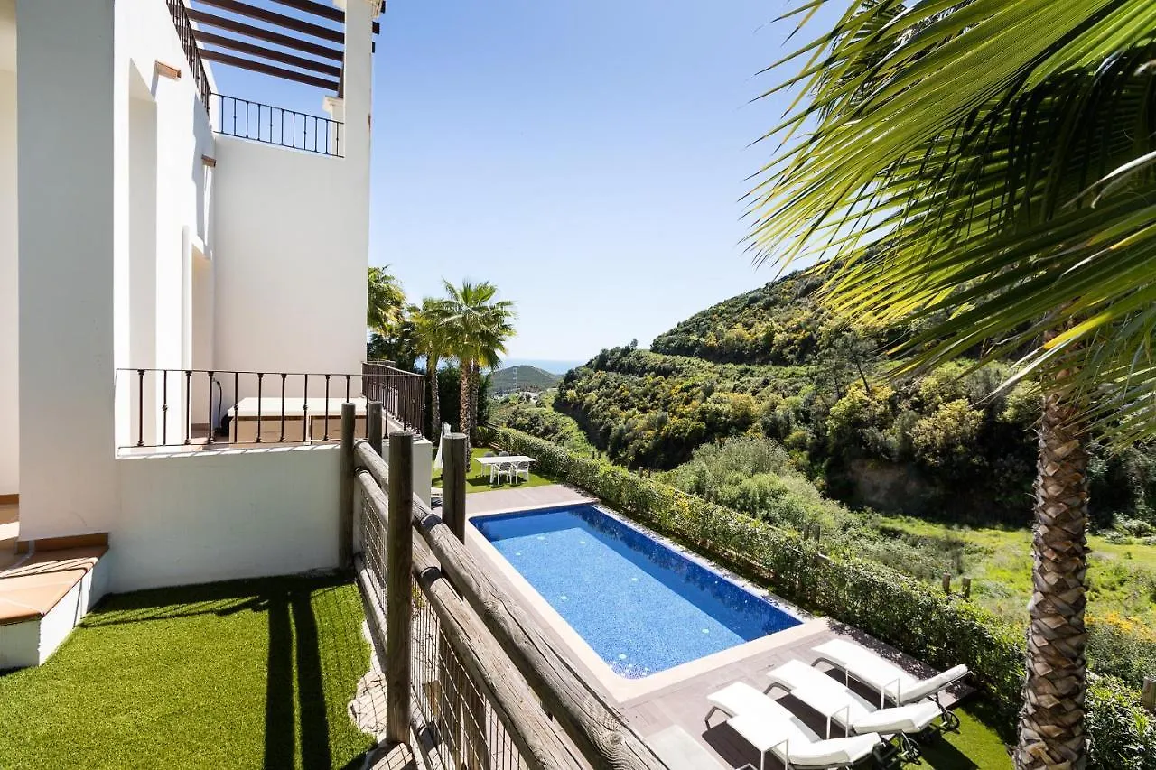 Luxury 4Br Villa - Benahavis Hills & Country Club