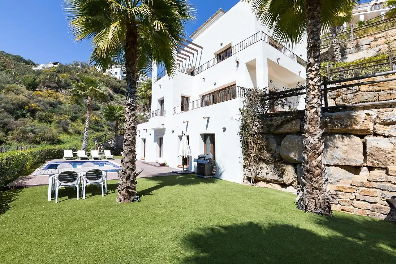 Luxury 4Br Villa - Benahavis Hills & Country Club Spain